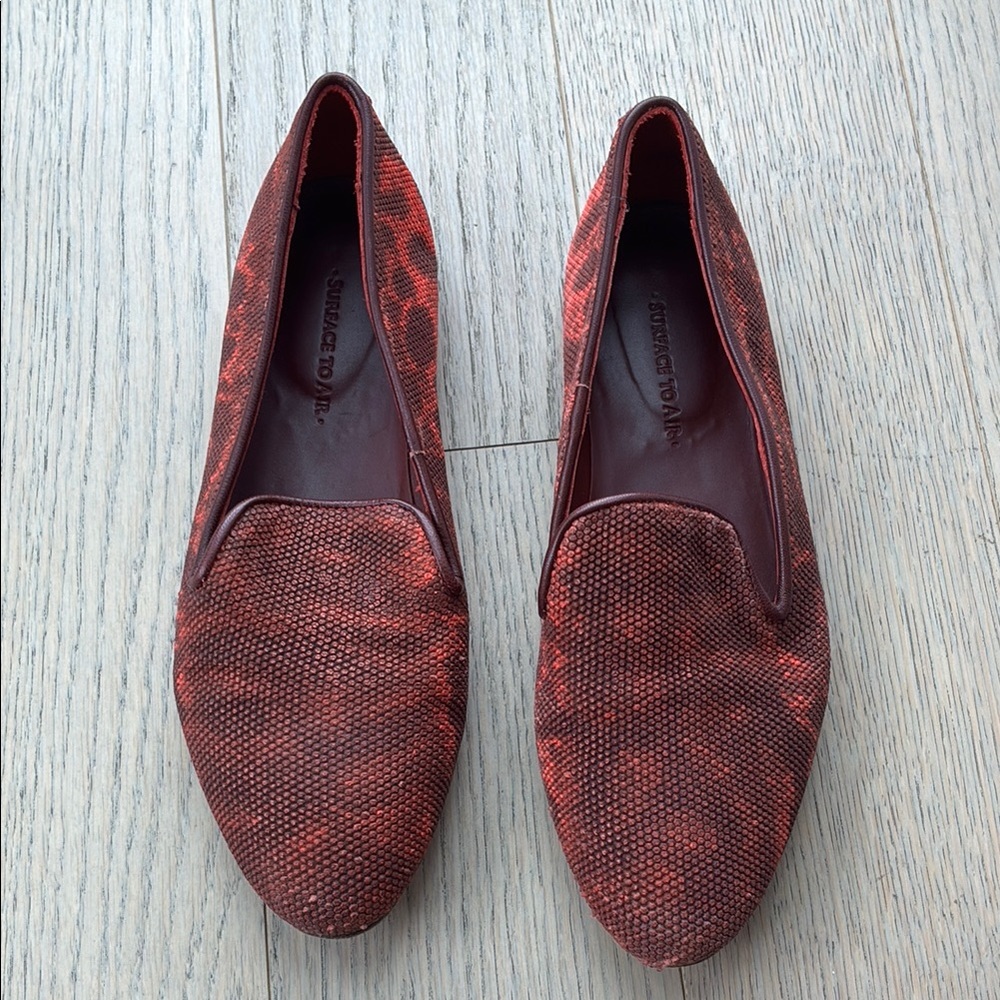Surface to Air Red Snakeskin Loafers Flats (sz39)